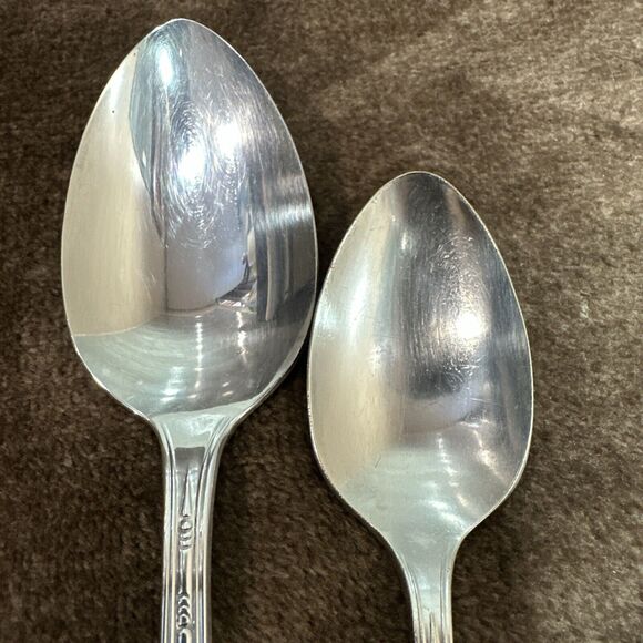 Vtg Wm. A Rogers A1 PLUS Oneida Ltd MEADOWBROOK Replacement Spoons Silver-Plate - Picture 6 of 11